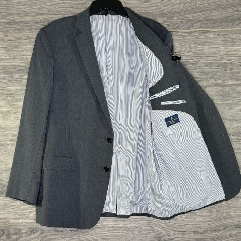 Brooks Brothers Explorer Regent Fit Mens Sports Coat Blazer size 46R Gray